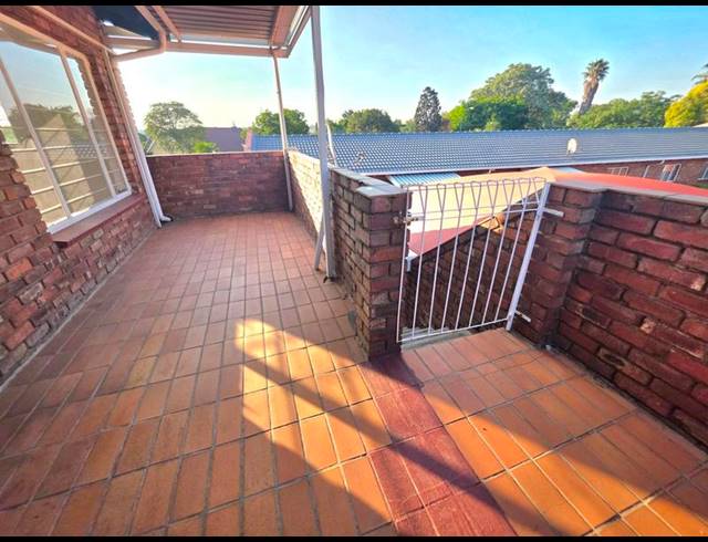 1 BEDROOM APARTMENT FOR SALE IN FREEWAY PARK